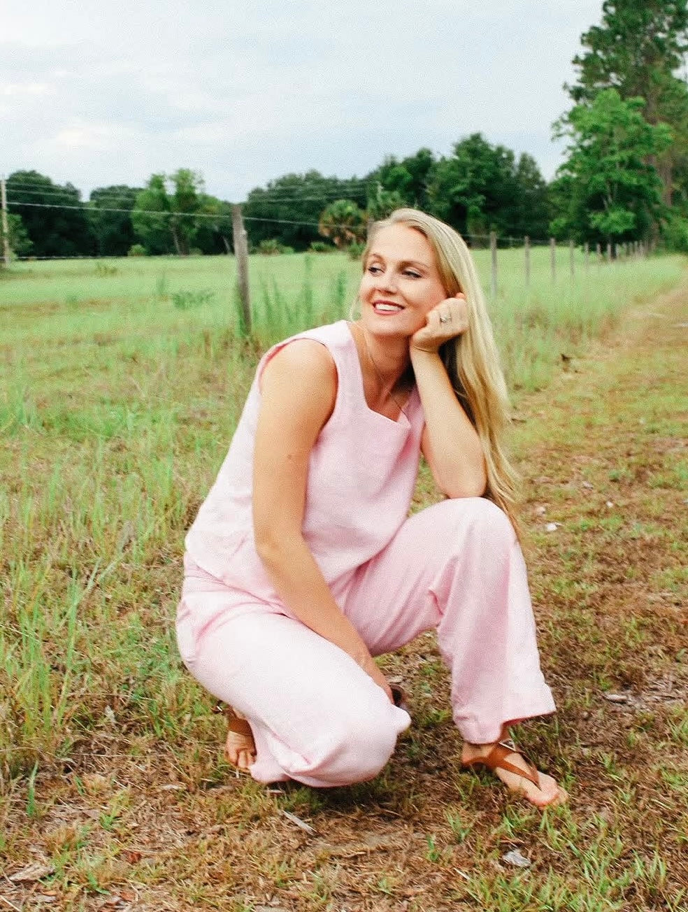 GENTLE LINEN TOP AND PANTS SET